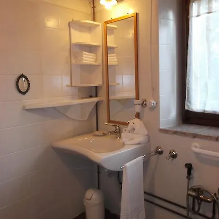 Locanda Dell'istrice بيت ريفي 2*